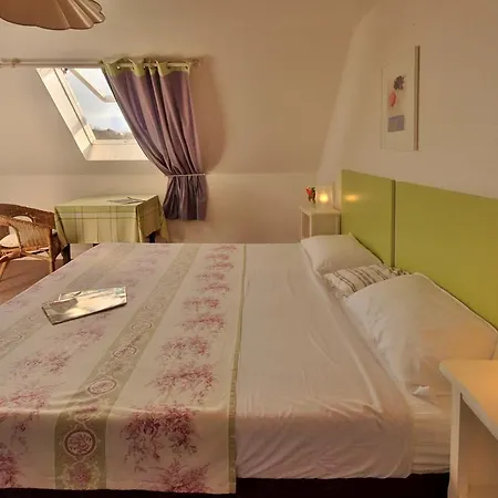 De La Ferme De Kereven Apartment